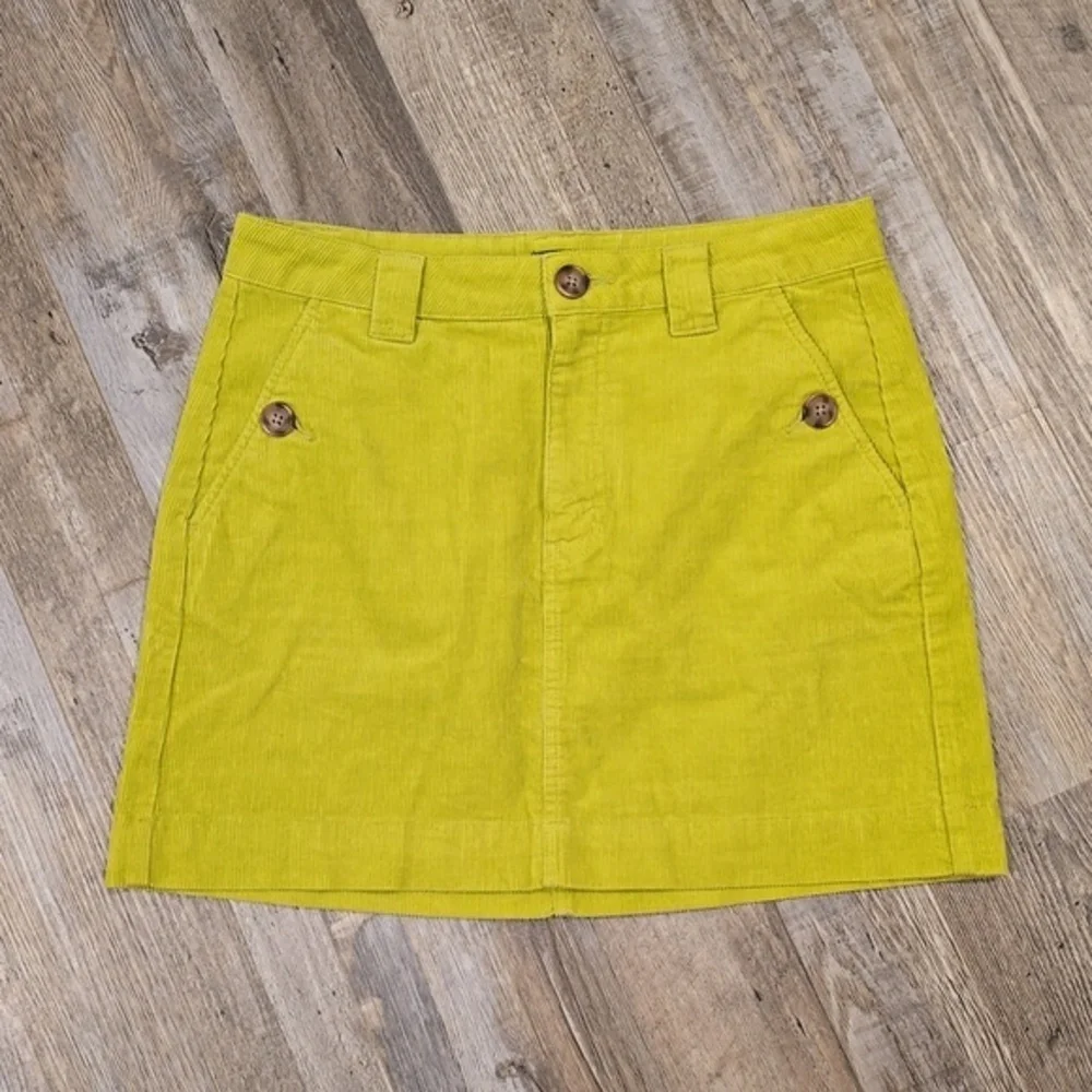 WILD FABLE | Corduroy Light Green Skirt | NWOT | Size 4 - Picture 1 of 9